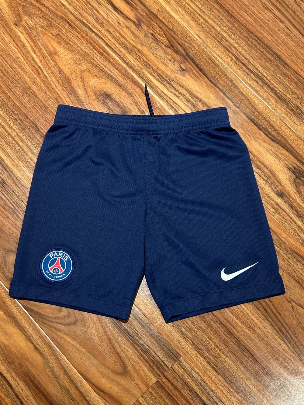 Paris saint Germain Nike kids blue basketball shorts  boys small